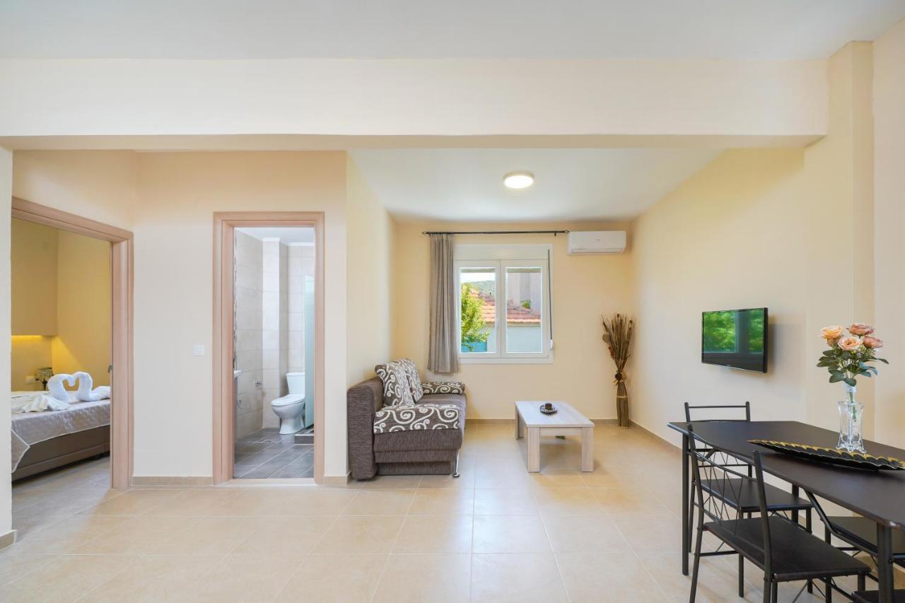 Theodore Apartments Skala Marion Ngoại thất bức ảnh