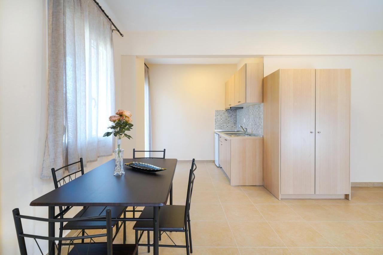 Theodore Apartments Skala Marion Ngoại thất bức ảnh